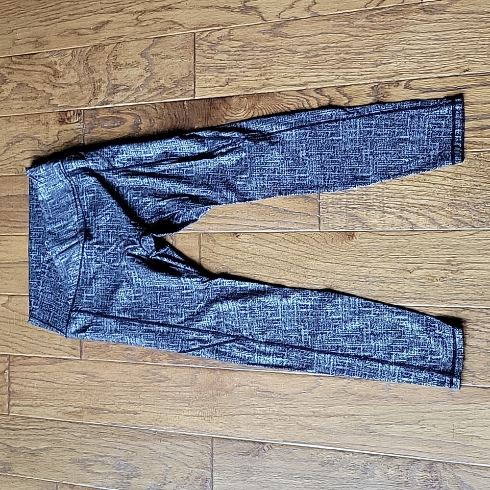 Curves n Combatboots Leggings